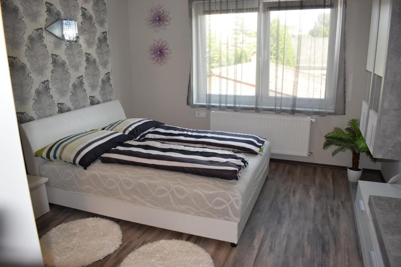 Gyarmati Apartman Siófok Exterior foto