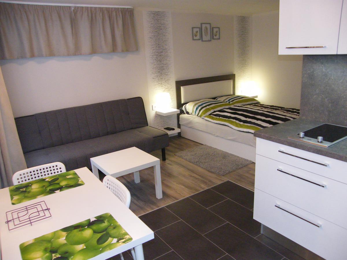 Gyarmati Apartman Siófok Exterior foto